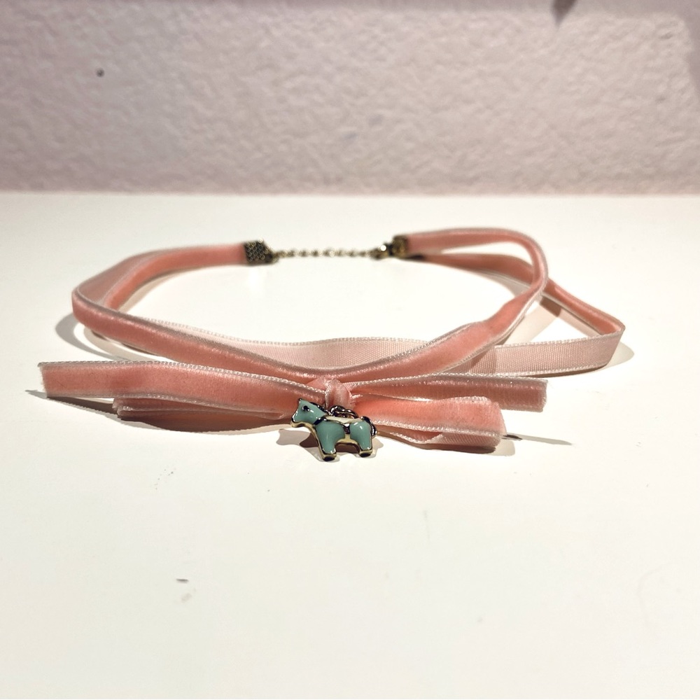 Hot Topic Blackheart Unicorn Pink Velvet Tie Choker